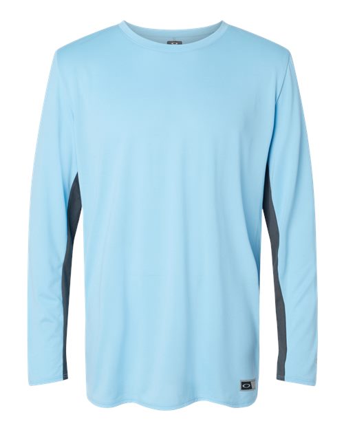 Oakley Men's Team Issue Hydrolix Long Sleeve T-Shirt in Carolina Blue, front view