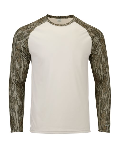 Paragon Men's Jackson Mossy Oak Colorblocked Long Sleeve T-Shirt in Bottomland, front view